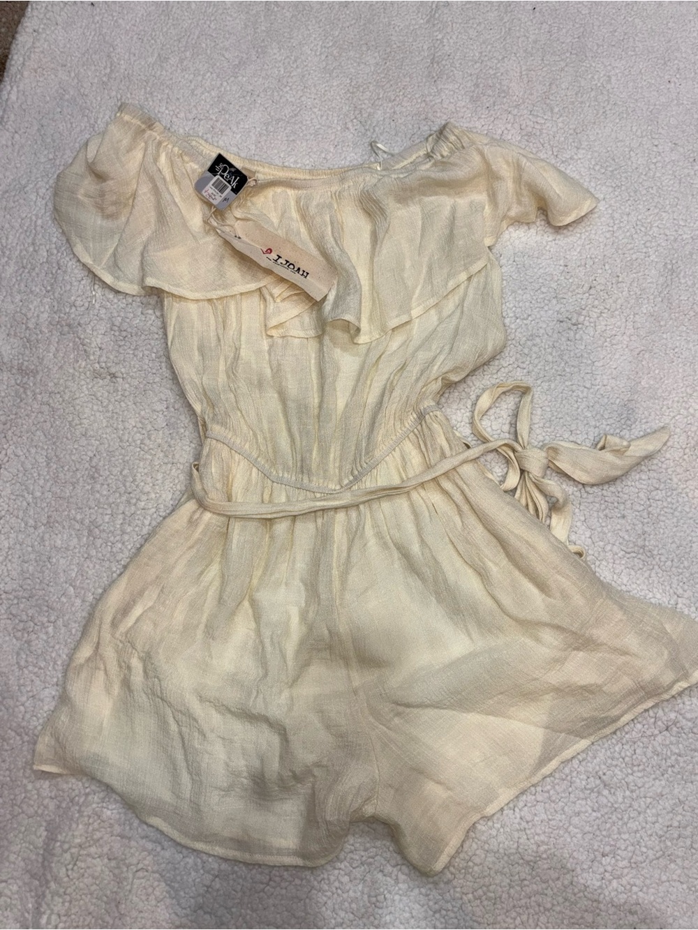 NWT IJOAH Off-Shoulder Cream Top with Waist Tie Medium
